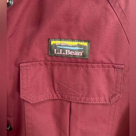 L.L. Bean Women's Mountain Classic Water-Resistant Jacket Size S - Picture 9 of 13